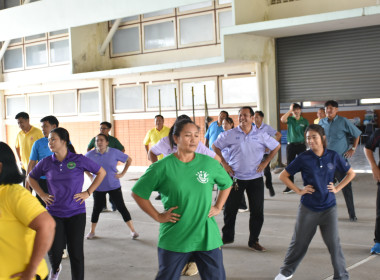 ศูนย์ฯ ร่วมกับสสจ.ปทุมธานี ทำกิจกรรมกีฬาสี เสริมสร้างสุขภาพ ... พารามิเตอร์รูปภาพ 3