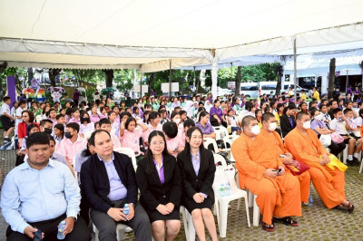 ศูนย์ฯ 1 ร่วมเป็นพิธีกรกิจกรรม งาน “7 มิถุนายน ... พารามิเตอร์รูปภาพ 1