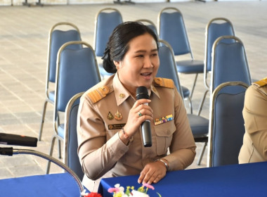 บุคลากรศูนย์ฯ 1 ให้การต้อนรับนายอนุรัตน์ เลื่อนลอย ... พารามิเตอร์รูปภาพ 2