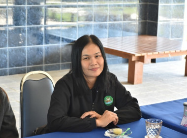 บุคลากรศูนย์ฯ 1 ให้การต้อนรับนายอนุรัตน์ เลื่อนลอย ... พารามิเตอร์รูปภาพ 3