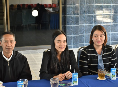 บุคลากรศูนย์ฯ 1 ให้การต้อนรับนายอนุรัตน์ เลื่อนลอย ... พารามิเตอร์รูปภาพ 4