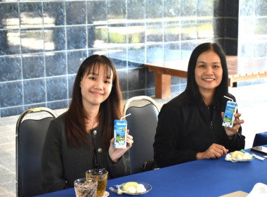 บุคลากรศูนย์ฯ 1 ให้การต้อนรับนายอนุรัตน์ เลื่อนลอย ... พารามิเตอร์รูปภาพ 7