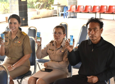 บุคลากรศูนย์ฯ 1 ให้การต้อนรับนายอนุรัตน์ เลื่อนลอย ... พารามิเตอร์รูปภาพ 8