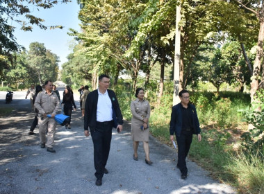 บุคลากรศูนย์ฯ 1 ให้การต้อนรับนายอนุรัตน์ เลื่อนลอย ... พารามิเตอร์รูปภาพ 13