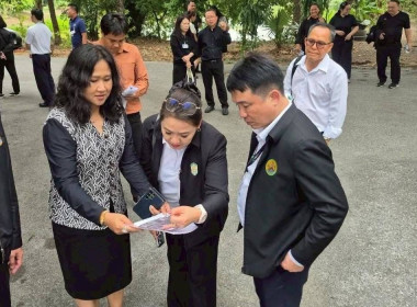 บุคลากรศูนย์ฯ 1 ร่วมต้อนรับท่านอธิบดีกรมส่งเสริมสหกรณ์ ... พารามิเตอร์รูปภาพ 15