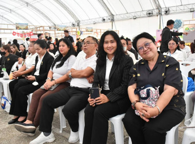 ศูนย์ฯ 1 ร่วมเปิดงานแสดงและจำหน่ายสินค้าและผลไม้ "Thailand ... พารามิเตอร์รูปภาพ 12